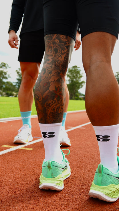 WHITE ENDURANCE GRIP SOCK
